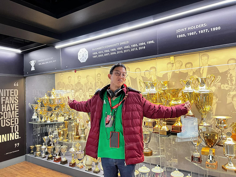 เบลล์ ขอบสนาม