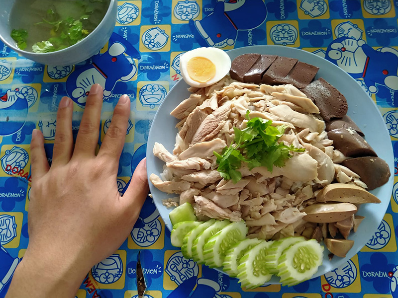 ไวรัลร้านข้าวมันไก่ ทั้งจานนี้แค่ 40 บาท