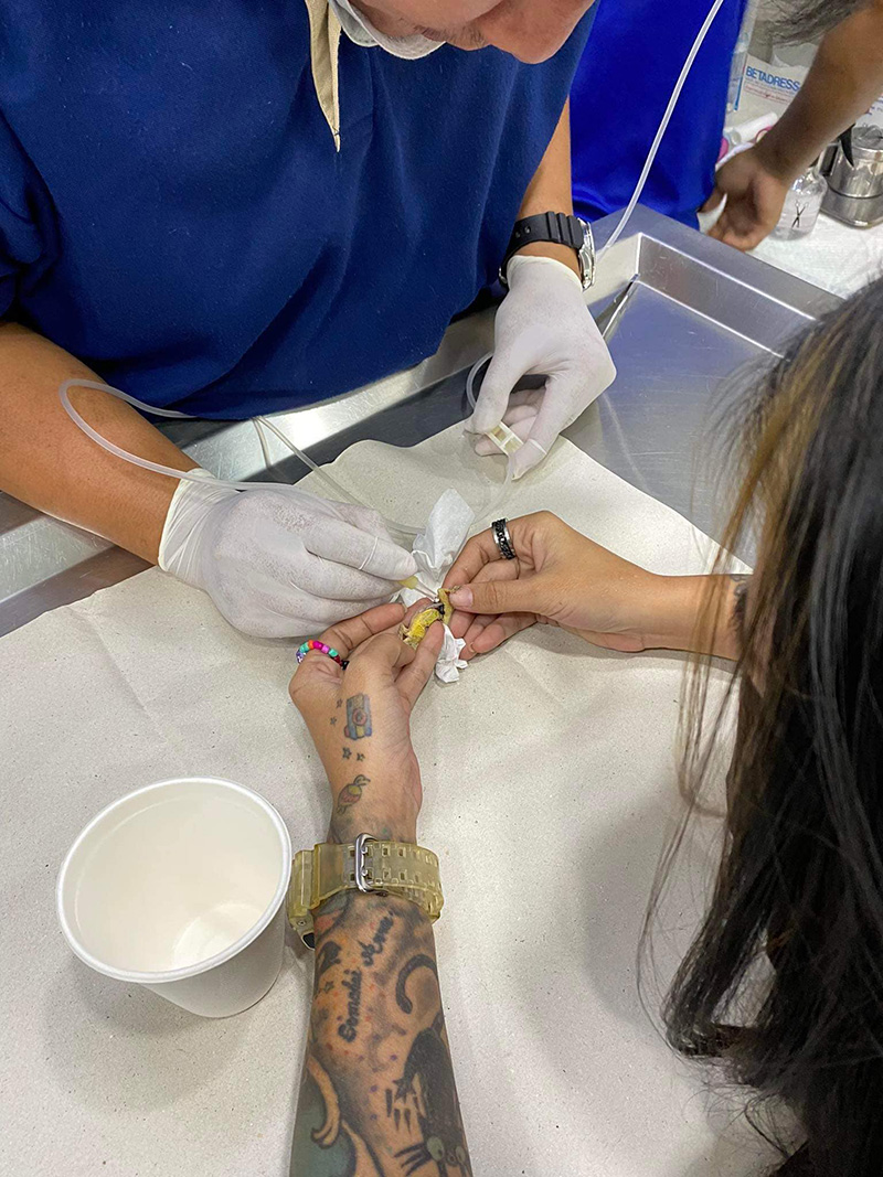 สาวช่วยชีวิตจิ้งจก พา น้องจีจี้ ไปหาหมอด่วน