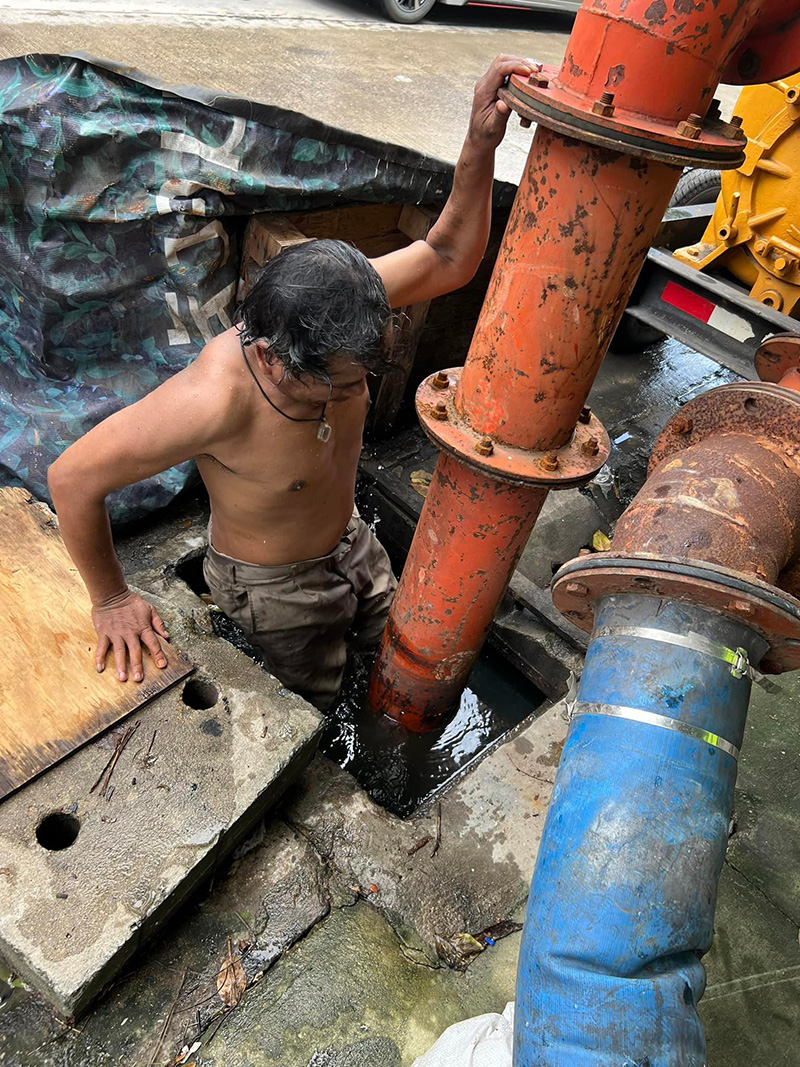 ฮีโร่ตัวจริง.. พี่บุญเรือง จนท.โยธา