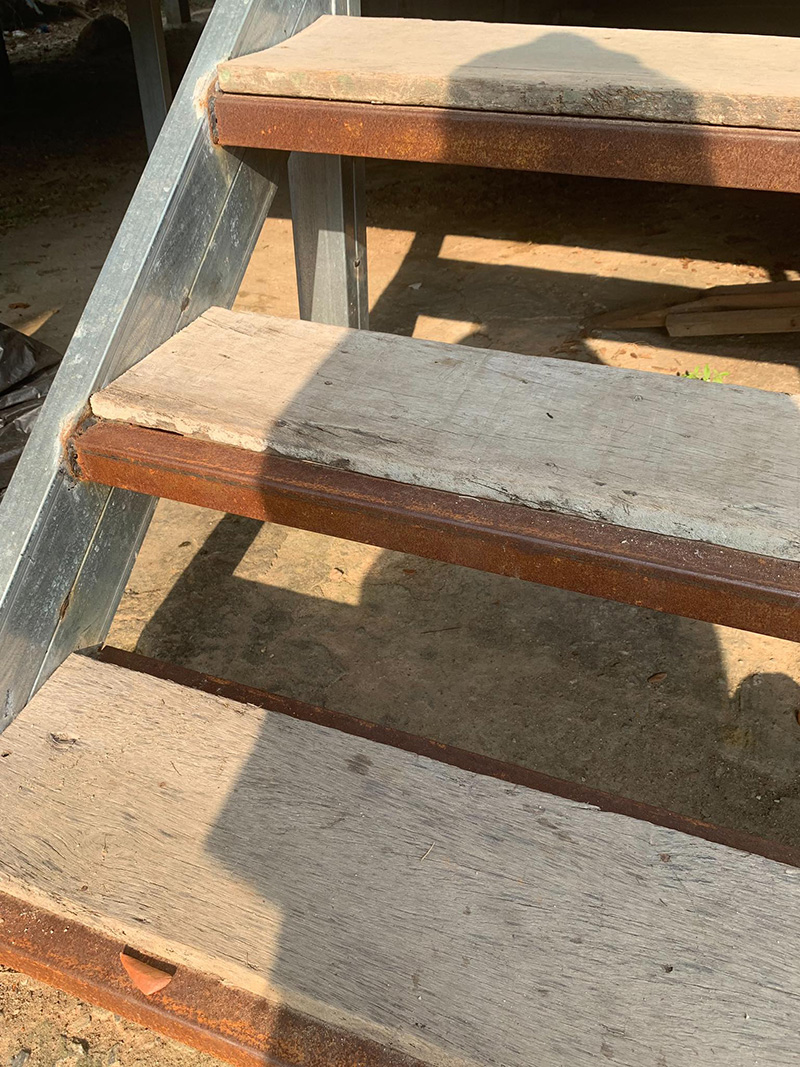 สาวเครียด ใช้เงินก้อนสุดท้ายในชีวิตสร้างบ้าน ถูกช่างเท 7 เดือน