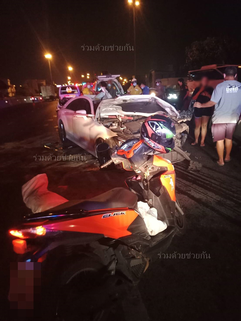 เบนซ์เสยท้าย 6 ล้อ อดีตผู้เข้าประกวด MUT บาดเจ็บ 