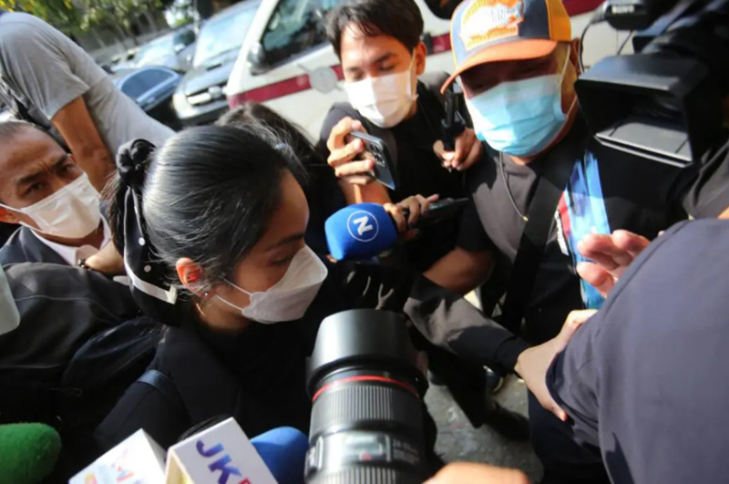 กระติก อิจศรินทร์