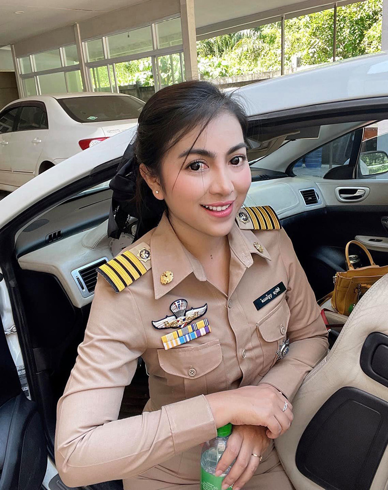 ผู้ใหญ่เหมียว