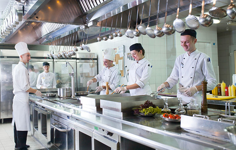 รับสมัครคนไทยทำงานที่มาเก๊า