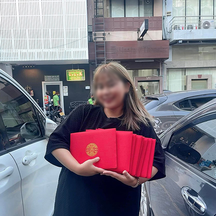 สาววัย 24 รีวิวรับปริญญา 10 ใบ