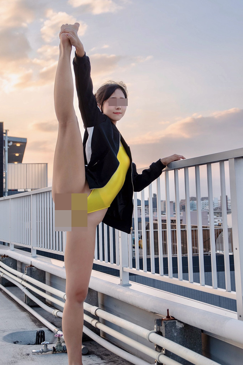 สาวคอสเพลย์ โพสต์โชว์ท่ายาก รูปเดียวทำโซเชียลแตก