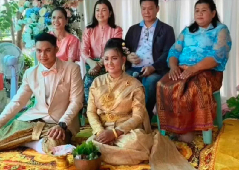 เจ้าบ่าวหอบสินสอด 999 บาท ขอเจ้าสาวแต่งงาน