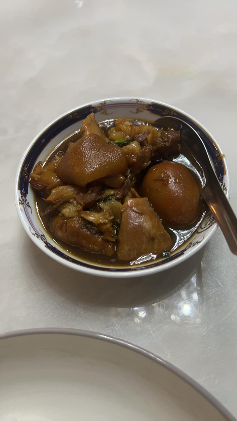 คุณหมอสาวป่วยมะเร็งในวัย 27 ไขข้อข้องใจ ช่วงรับเคมีบำบัดกินอะไรได้ 