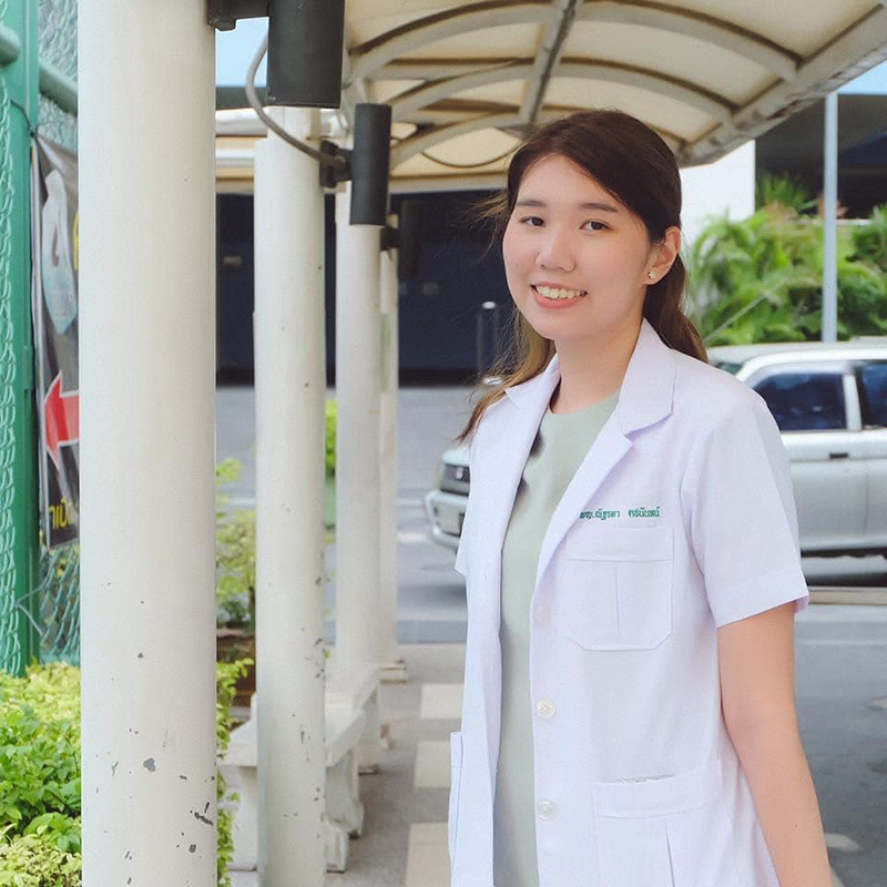 คุณหมอสาวป่วยมะเร็งในวัย 27 ไขข้อข้องใจ ช่วงรับเคมีบำบัดกินอะไรได้ 