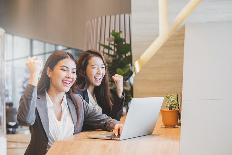 ขึ้นเงินเดือนปริญญาตรี