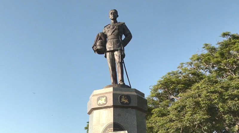 โจรแสบย่องฉก กระบี่อนุสาวรีย์ กรมหลวงลพบุรีราเมศวร์ บนเขาน้อย สงขลา