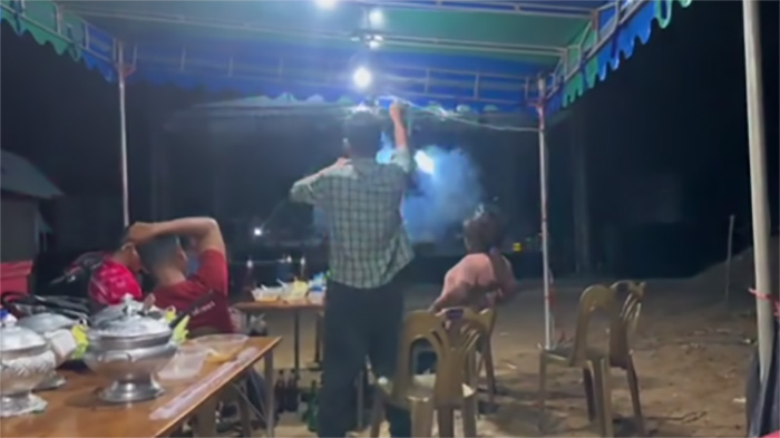 จ้างวงดนตรีมาเล่น เต้นคนเดียวแบบส่วนตัว