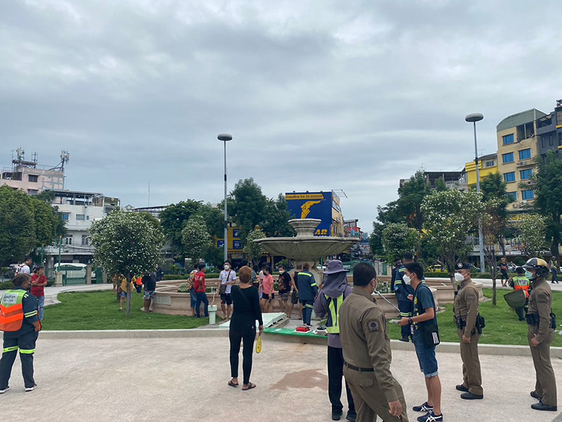 พบร่างชายนิรนาม กลายเป็นศพ ในบ่อน้ำพุวงเวียน 22