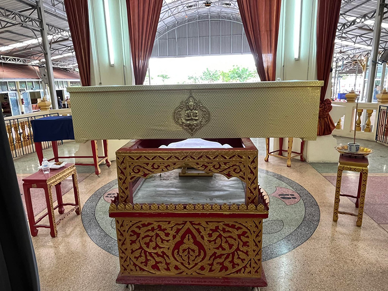 ถูกยัดขายโลงศพ 7,000 