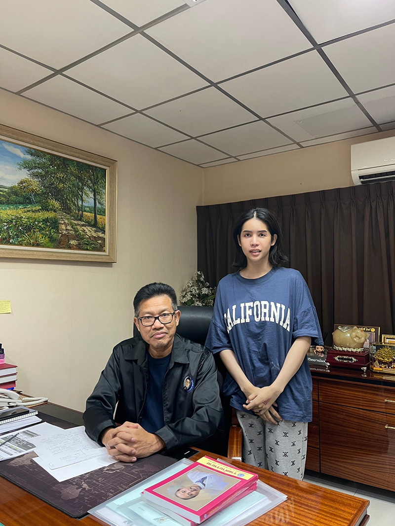 ทนายเดชา