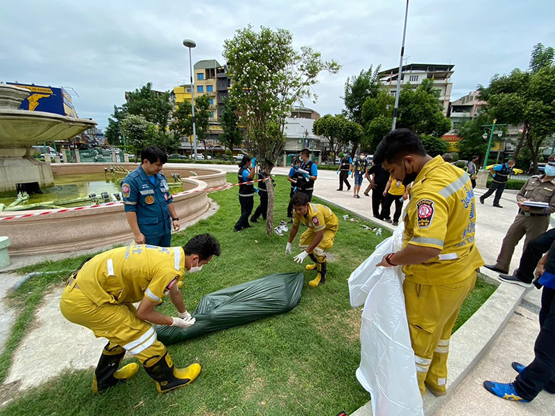 พบร่างชายนิรนาม กลายเป็นศพ ในบ่อน้ำพุวงเวียน 22