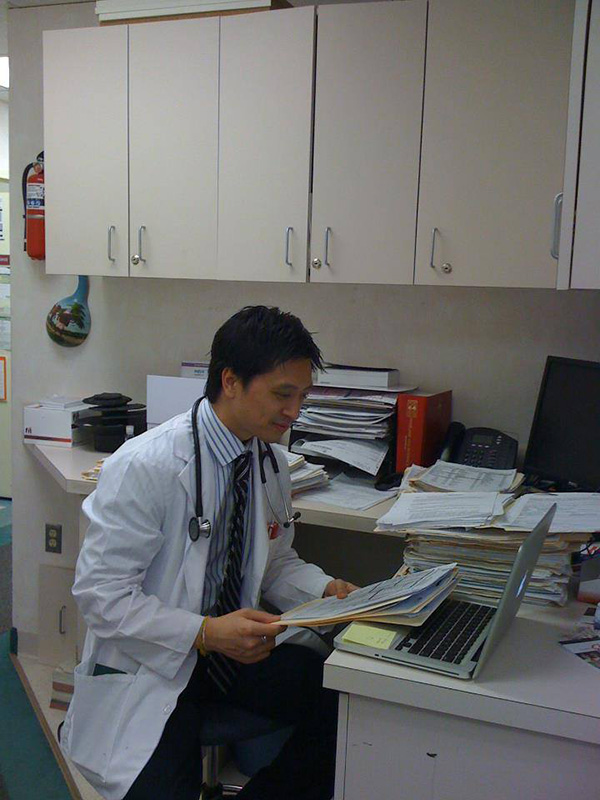 ท่านอ่อง นพ จักรีวัชร 