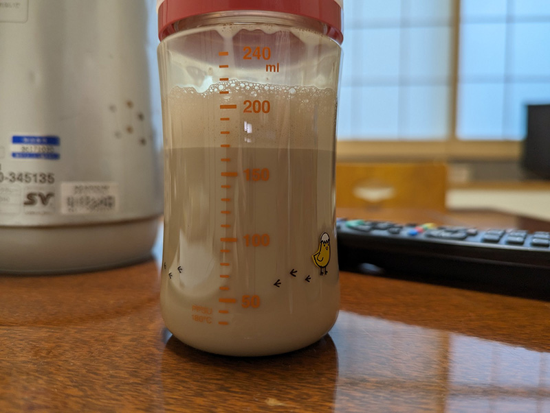 ชงนมให้ลูกน้อย