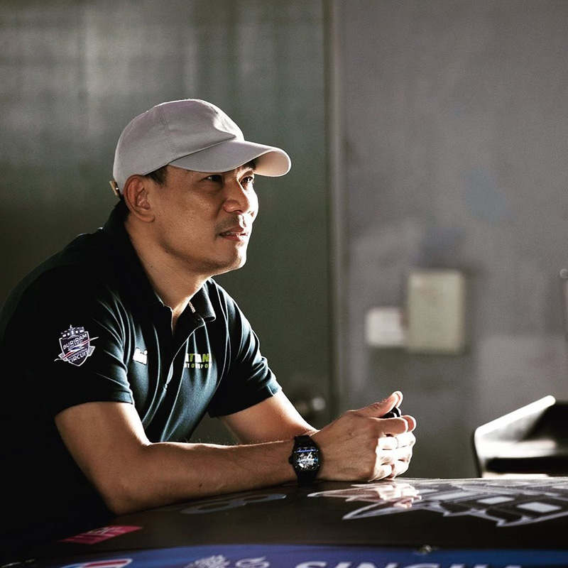 ด่วน เอ๋ ชนม์สวัสดิ์ ถูกหามส่ง รพ. 