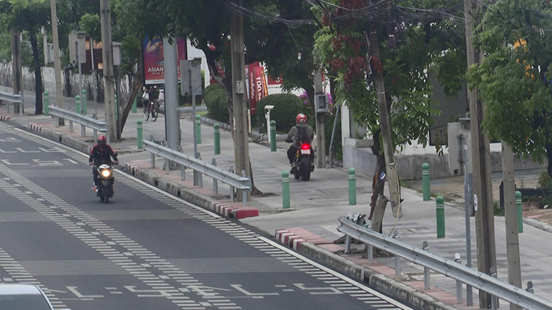 ซิ่ง จยย บนทางเท้า เจอปรับ 2000 บอกทำประจำไม่รู้จับจริง ลั่นค่าปรับแพงเกิน 