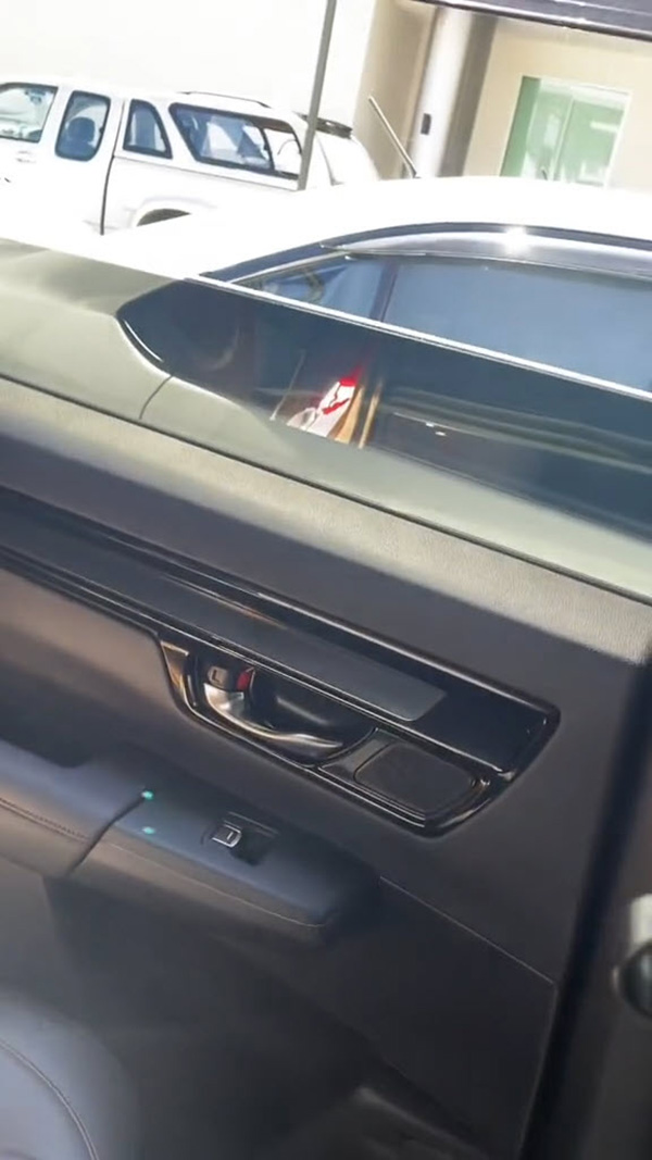 ผ้ายางปูพื้นไหม้