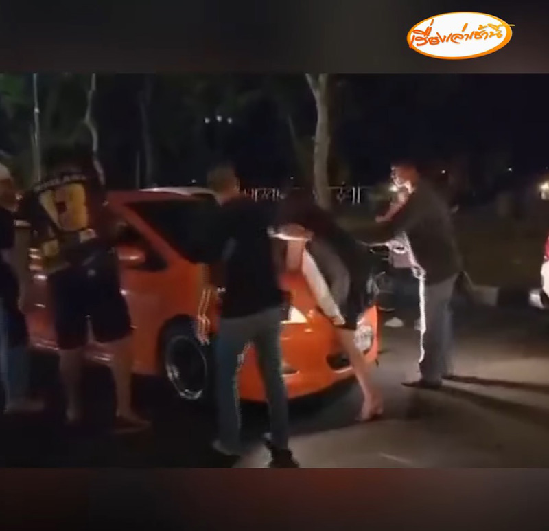 เมียหลวงโดดเกาะรถผัว 