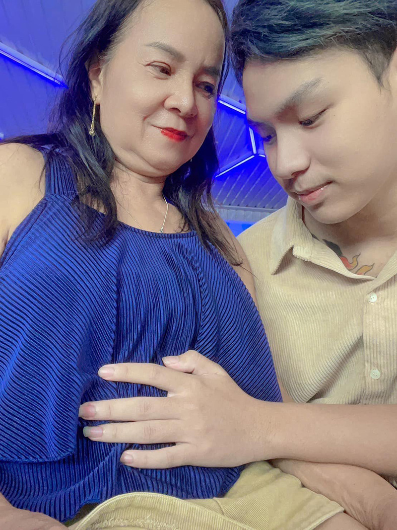 น้องเวฟ พี่พร คู่รักต่างวัย ตั้งท้องลูกแฝดแล้ว