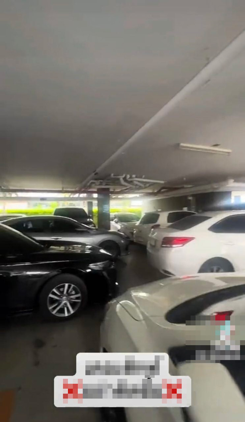 ลานจอดรถกลายเป็นสุสาน