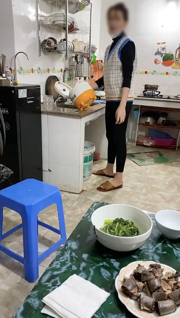 ผัวหัวจะปวด เมียล้างหม้อหุงข้าว แบบนี้เห็นทีจะได้หม้อใหม่ 