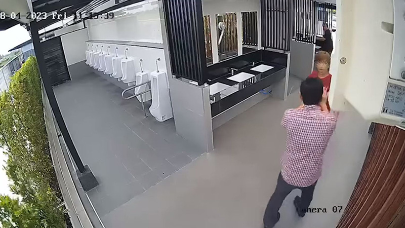 เจ้าของร้านไล่ชกลูกค้า 