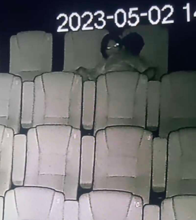 คู่รักใจเด็ด เข้าโรงหนังจัดซีนร้อน แซ่บเก้าอี้สะเทือน