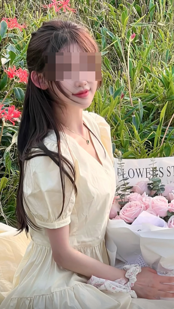 เน็ตไอดอลสาวหวาน คนตาม 2 ล้าน เจอปล่อยภาพกินไส้กรอก