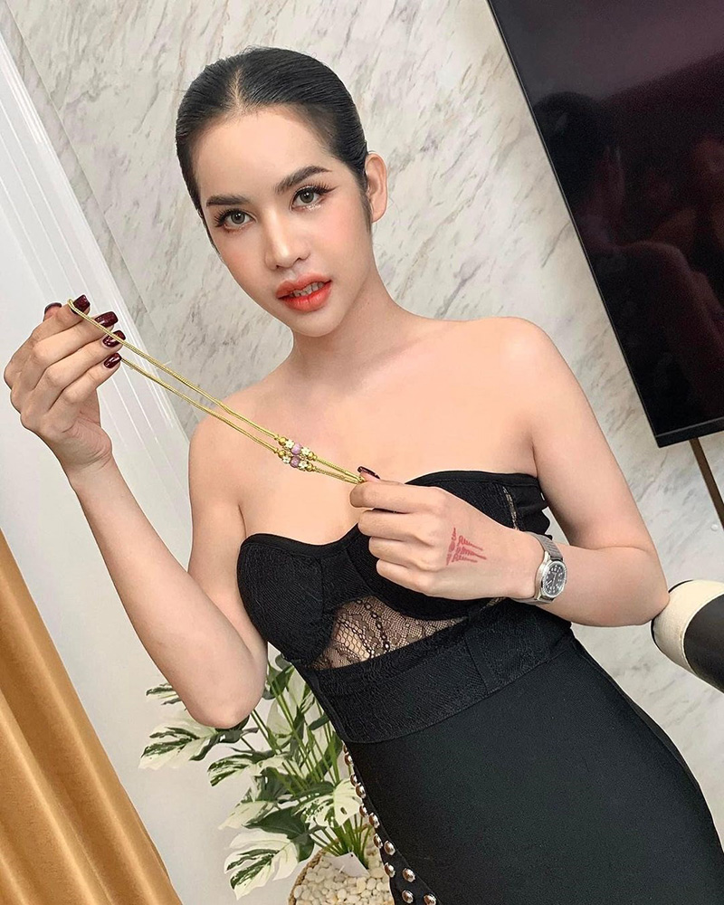 นารา เครปกะเทย