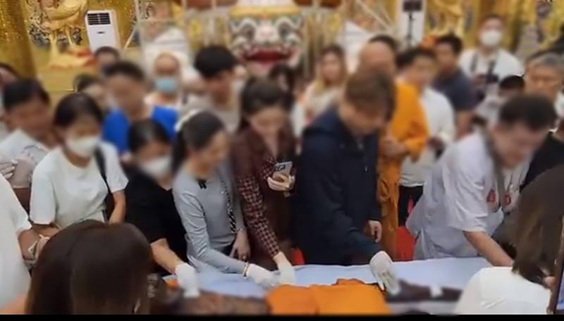 ร่างพระเกจิดังละสังขาร