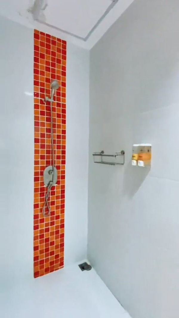 ไวรัล หนุ่มรีวิวโรงแรม มองแวบแรกเกือบทำเข้าใจผิด 