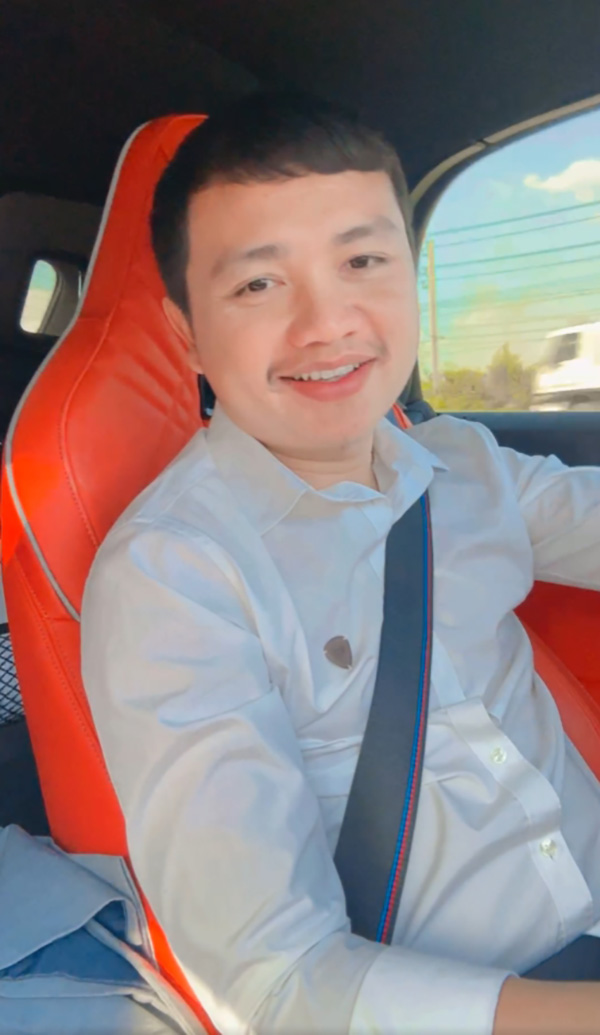 ครูไพบูลย์ ควง กระต่าย กินข้าวชื่นมื่น ไลฟ์แจงโทษคุก 8 ปี