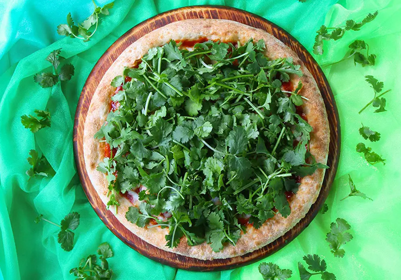 Pizza Hut ญี่ปุ่นผุดพิซซ่าหน้าผักชี