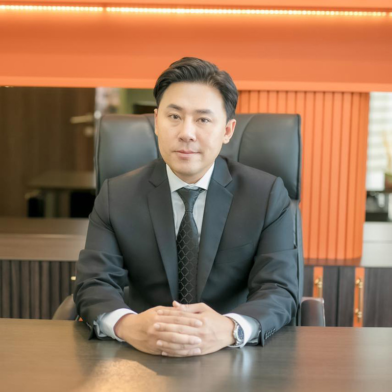 ทนายตั้ม 