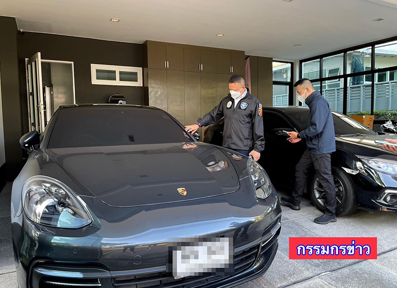 เม พรีมายา มอบตัวแล้ว หลัง ตร. บุกค้นบ้านตั้งค่าหัว 5 แสน 