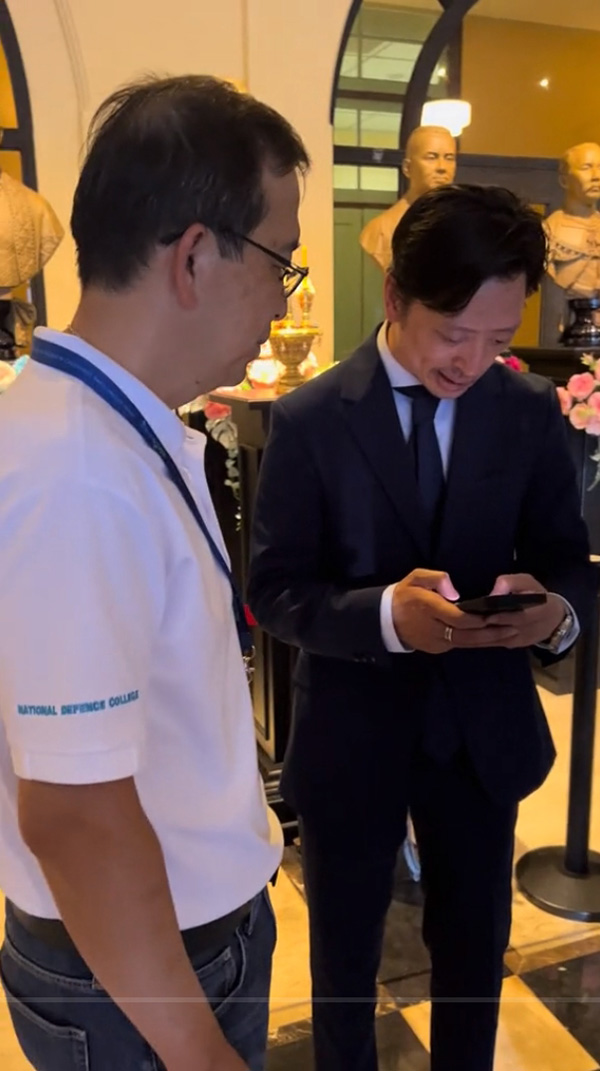 ท่านอ่อง นพ จักรีวัชร 