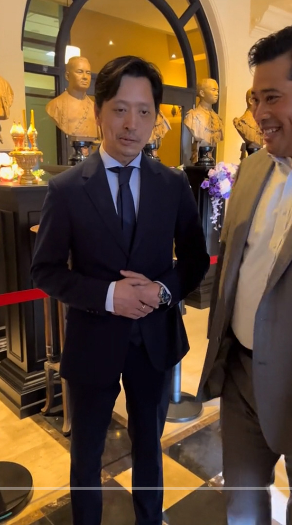 ท่านอ่อง นพ จักรีวัชร 