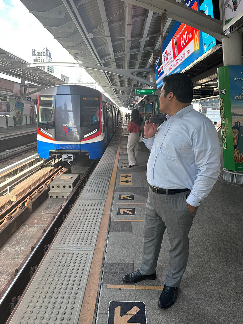 ท่านอ้น วัชรเรศร