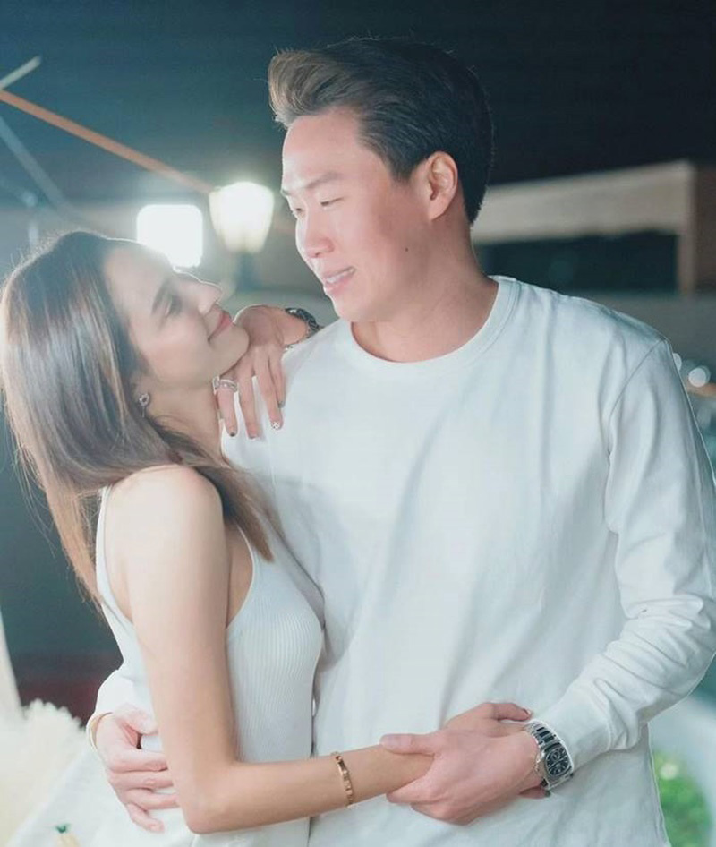 เพจเหยื่อ FOREX 3D แฉธุรกิจสามี หยาดทิพย์ ขาดทุนเจ๊งยับ