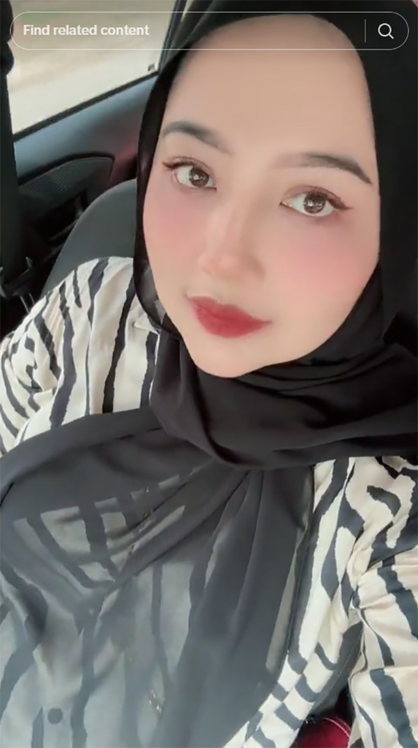 แม่ค้าช็อก ผัวบุกด่า ขอหย่ากลางไลฟ์