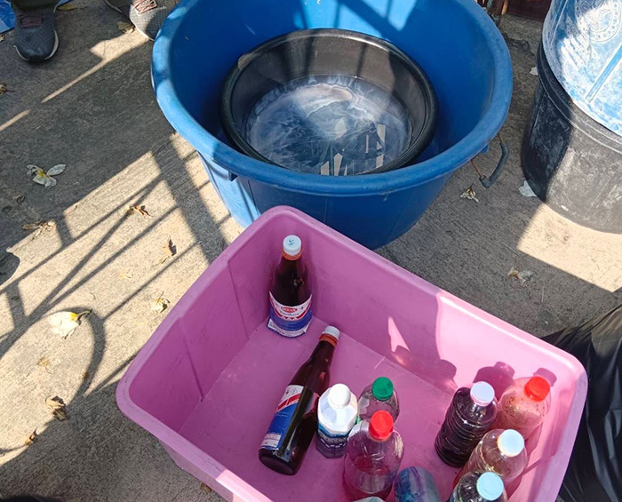 รวบป้า หลานสุดแสบ กวนแชมพูยี่ห้อดัง ส่งขายตลาดนัด