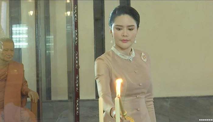 โปรดเกล้า ท่านผู้หญิงอรอนงค์ ปิยนาฏวชิรพัทธ์ ผู้แทนพระองค์ 