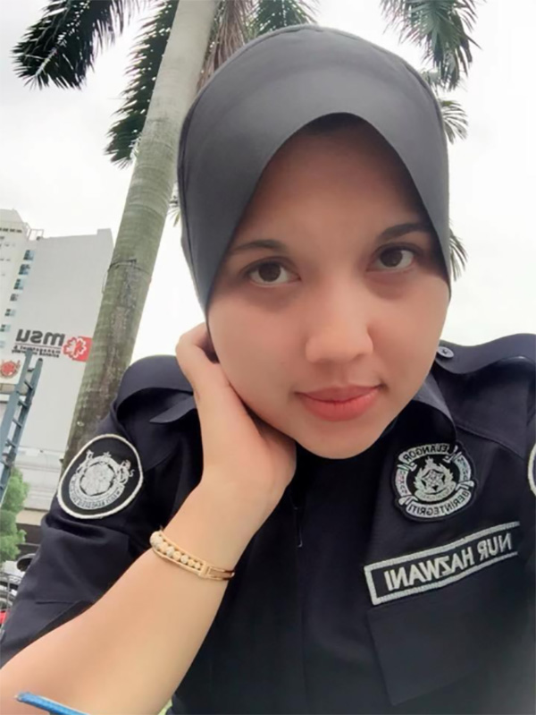 แม่ค้าช็อก ผัวบุกด่า ขอหย่ากลางไลฟ์