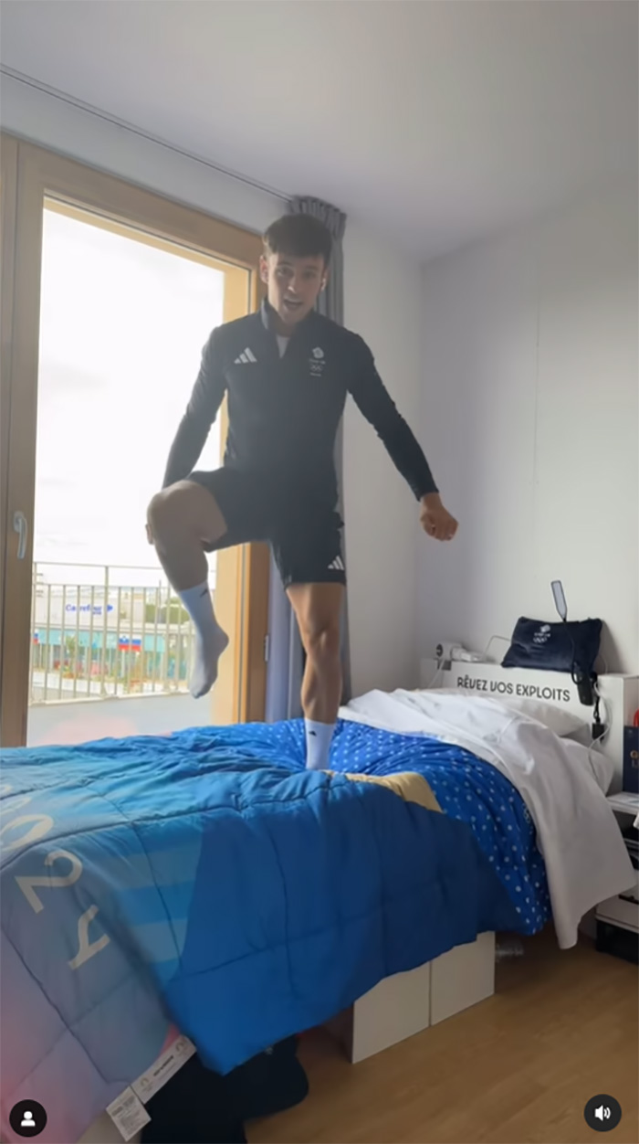 นักกีฬาหนุ่ม