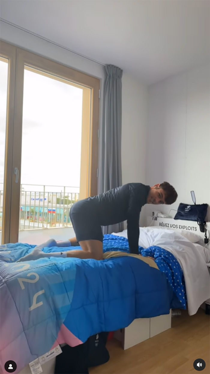 นักกีฬาหนุ่ม